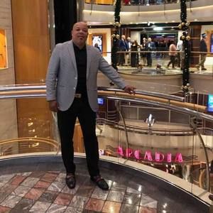 Meet your Posher, Roberto